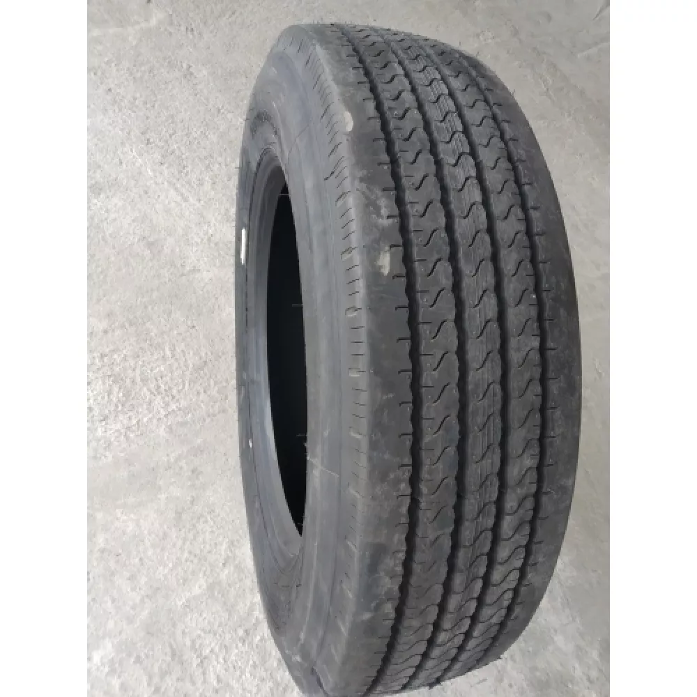 Грузовая шина 255/70 R22,5 Long March LM-120 16PR в Богдановиче